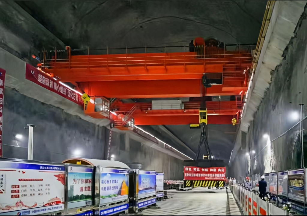 Water Conservancy  Power crane